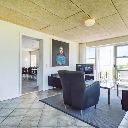 Beautiful Home In Hojer With Sauna Feriehus