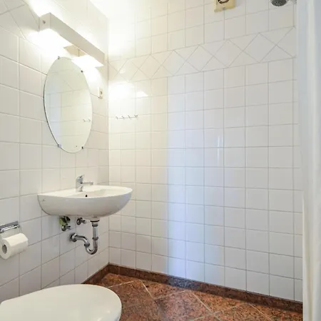 Beautiful Home In Hojer With Sauna * Højer