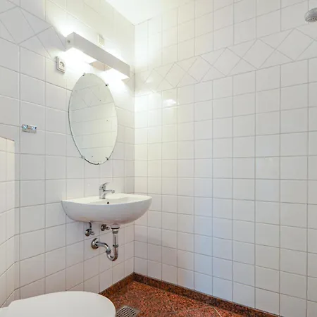 Beautiful Home In Hojer With Sauna Feriehus