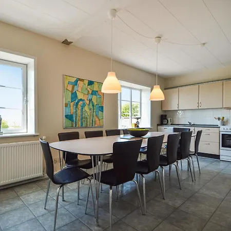 Beautiful Home In Hojer With Sauna Højer
