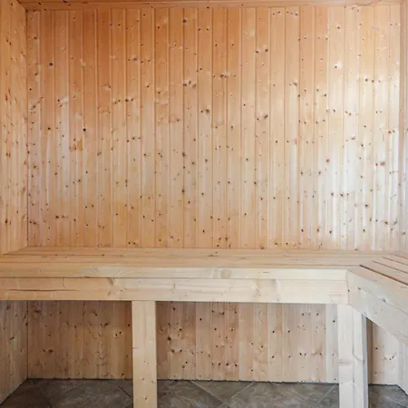 Feriehus Beautiful Home In Hojer With Sauna *